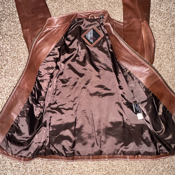 TIBOA Leather Women's Jacket - Picture 6 of 9